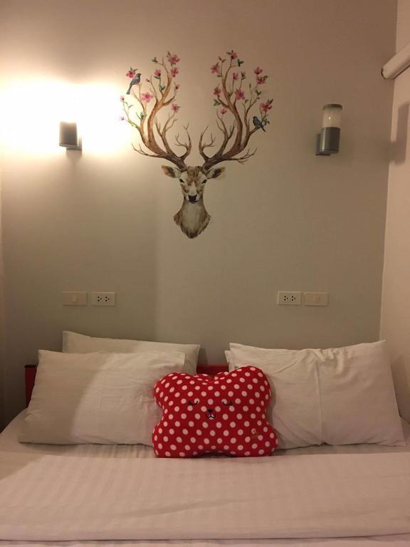 Jellybean Ezy Hostel Sathorn Bangkok Kültér fotó