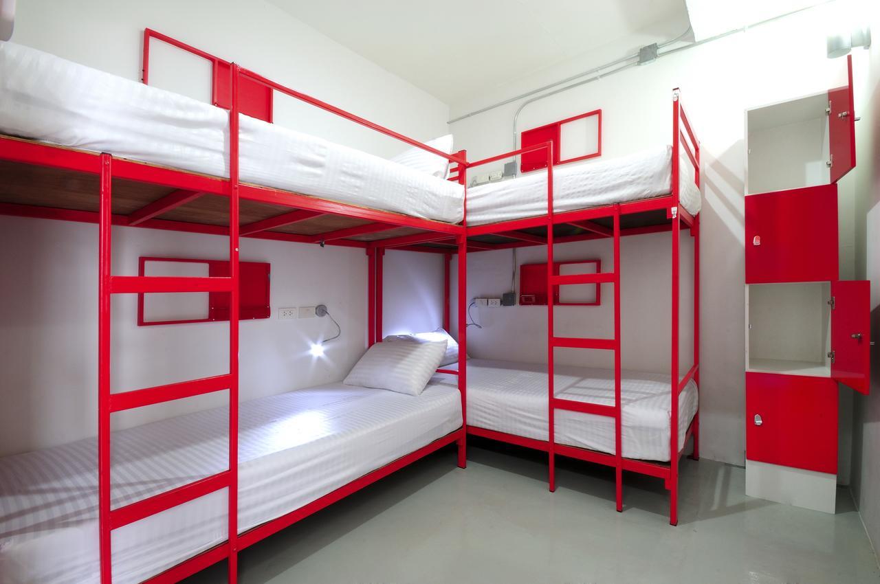 Jellybean Ezy Hostel Sathorn Bangkok Kültér fotó