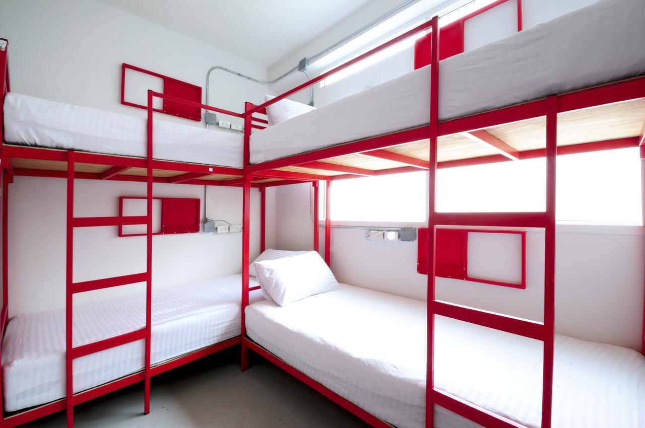 Jellybean Ezy Hostel Sathorn Bangkok Kültér fotó